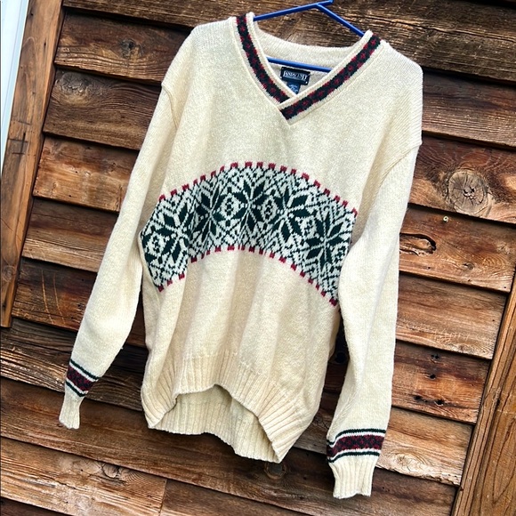 Lands' End Other - Vintage lands end virgin wool blend pullover v neck knit
